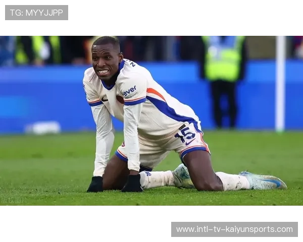 杰克逊单刀球射门偏出：一脚成名，还是一瞬错失？